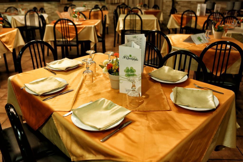 Hotel Il Quadrifoglio توري دل غريكو المظهر الخارجي الصورة